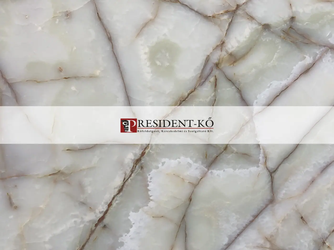 White Onyx kőtábla a President-Kő raktárában
